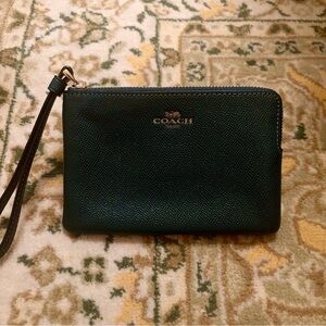 dark green corner zip wristlet